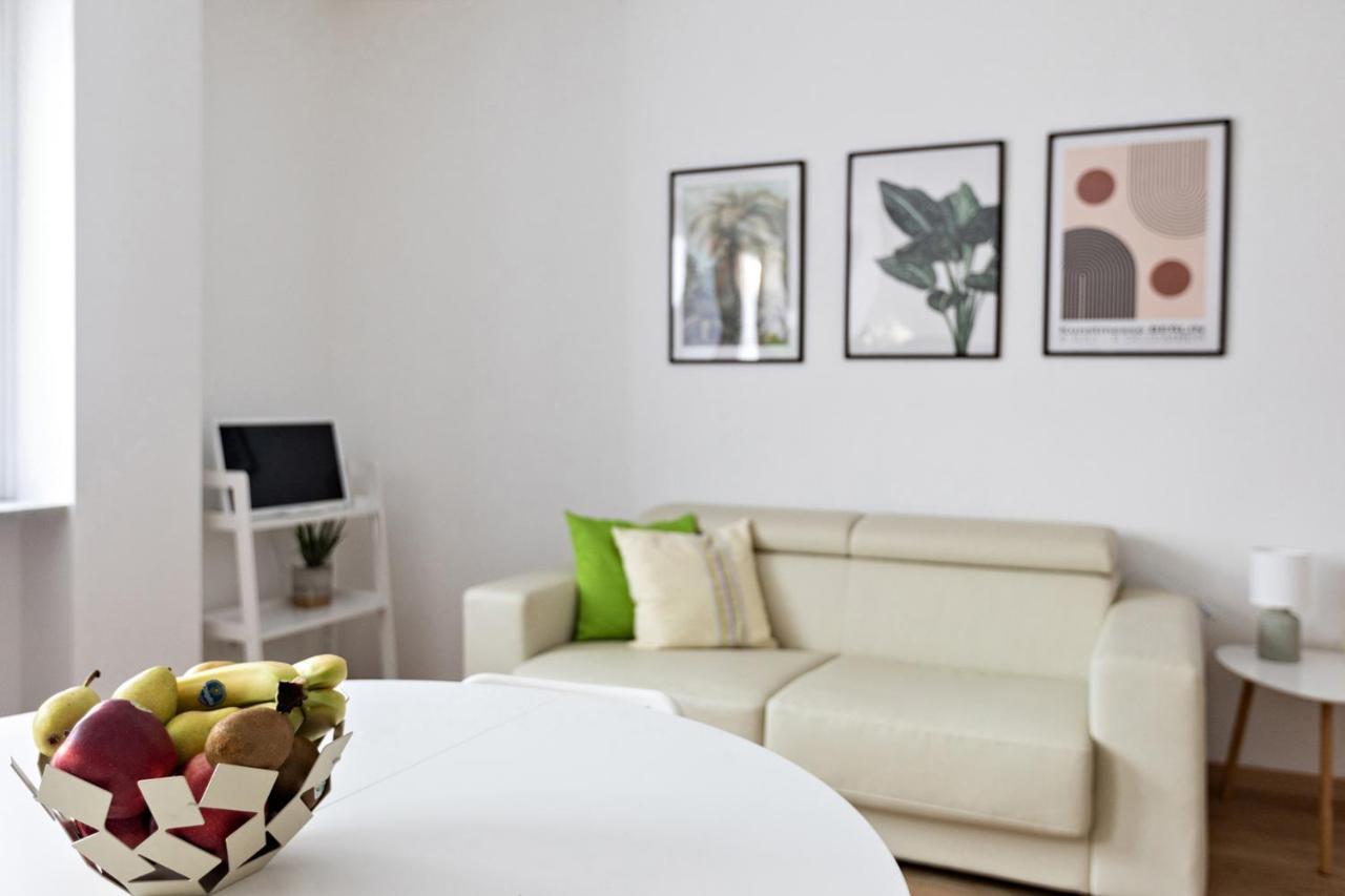 Appartement Casa Amelia à Domodossola Extérieur photo